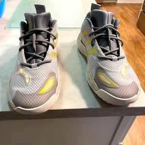 Adidas exhibit A Candace Parker shoes w size 7.5